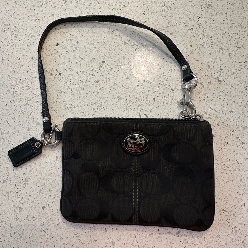 Coach wristlet small black